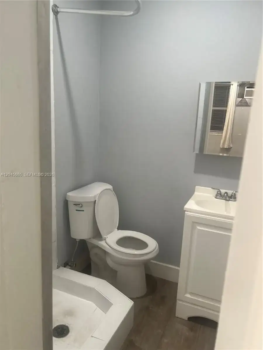2118 N 19th Ave # 4, Hollywood FL 33020 photo 5