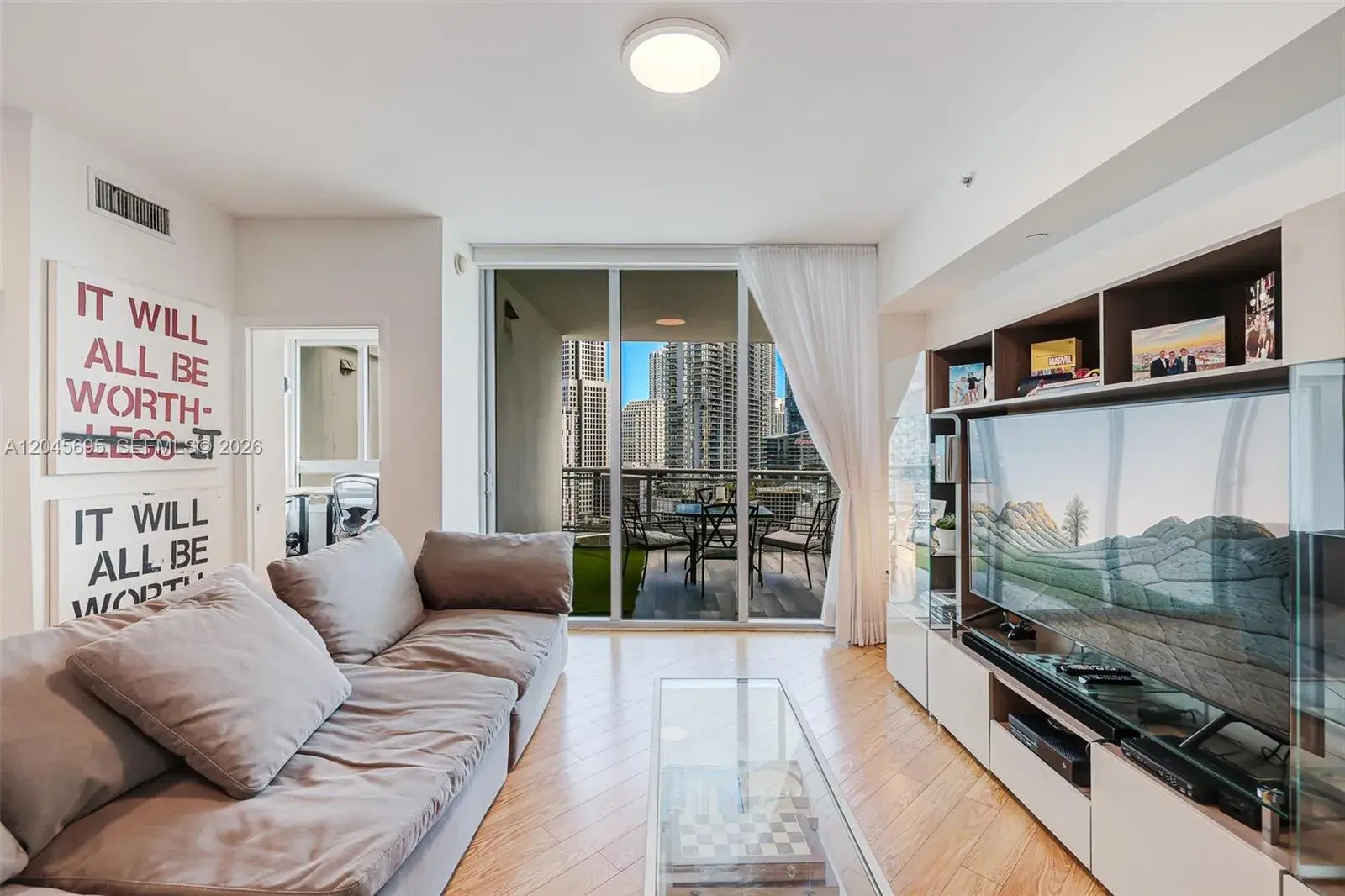 350 S Miami Ave # 2104, Miami FL 33130