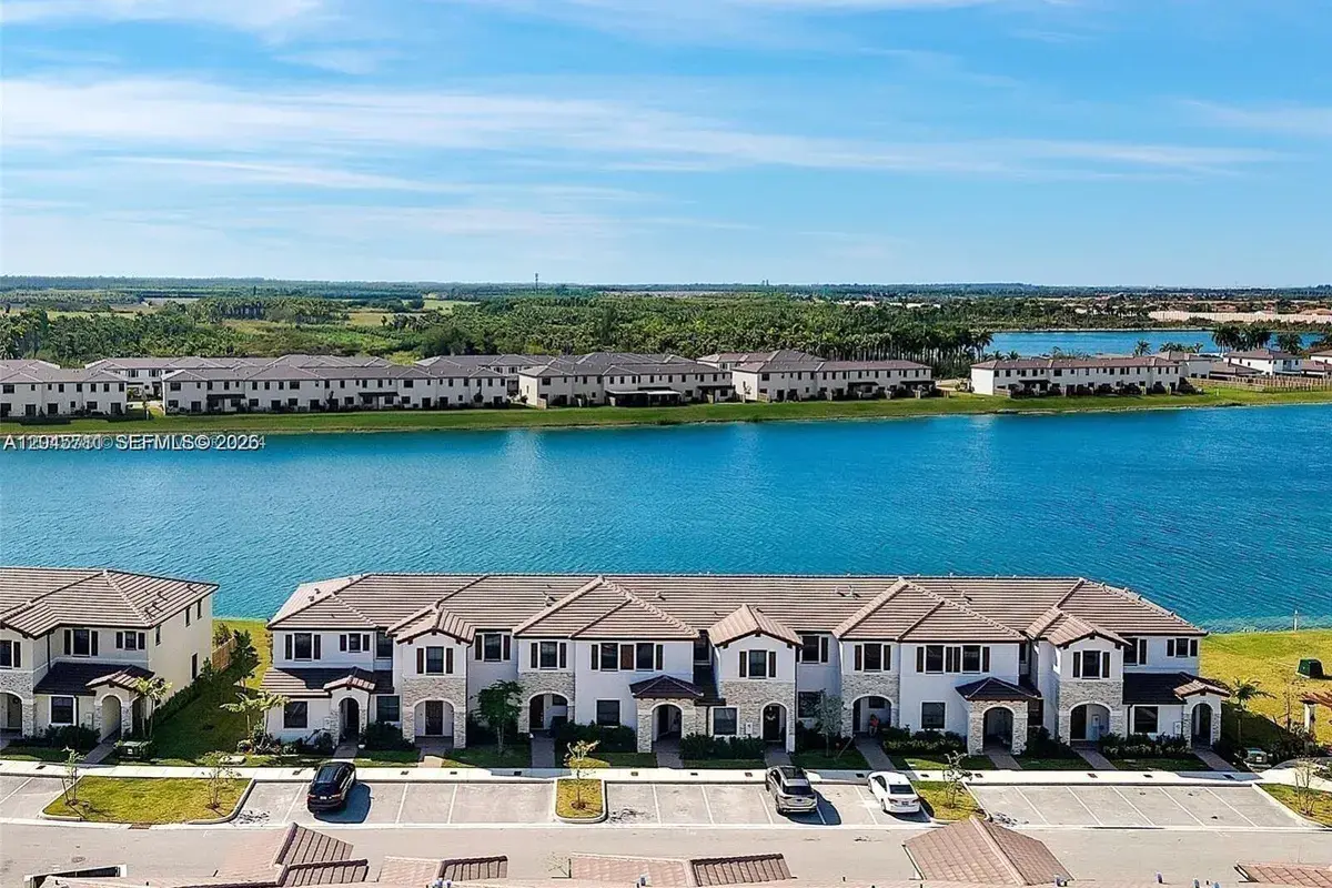 10100 SW 228 Terrace, Miami FL 33190