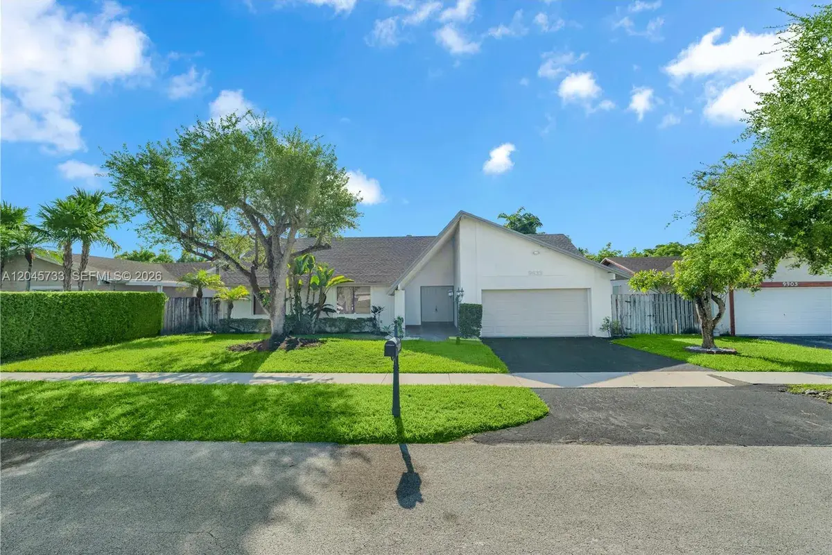9833 SW 133rd Pl, Miami FL 33186