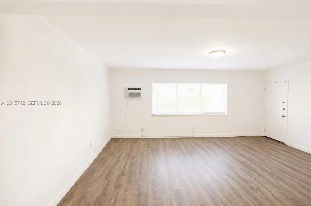 7600 Dickens Ave # 2, Miami Beach FL 33141