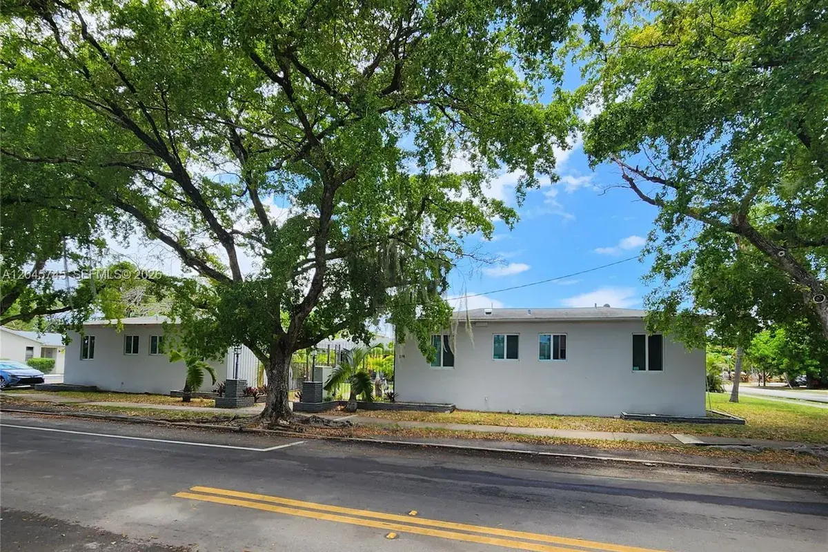 2000 Washington St, Hollywood FL 33020