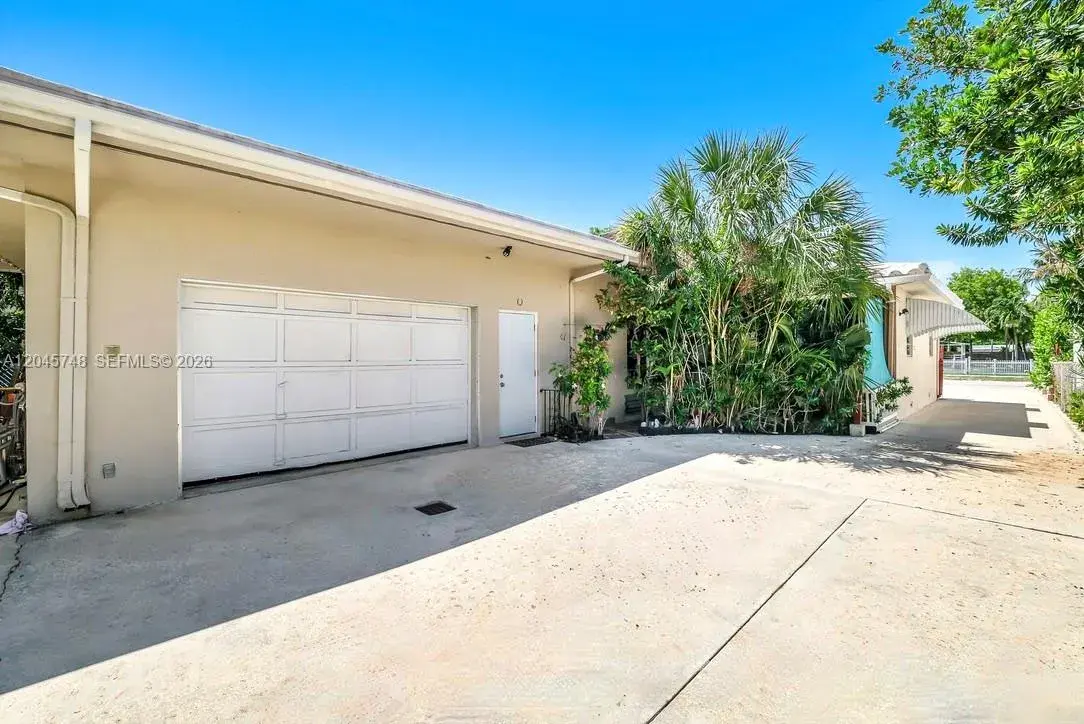 1826 Mckinley Street, Hollywood FL 33020