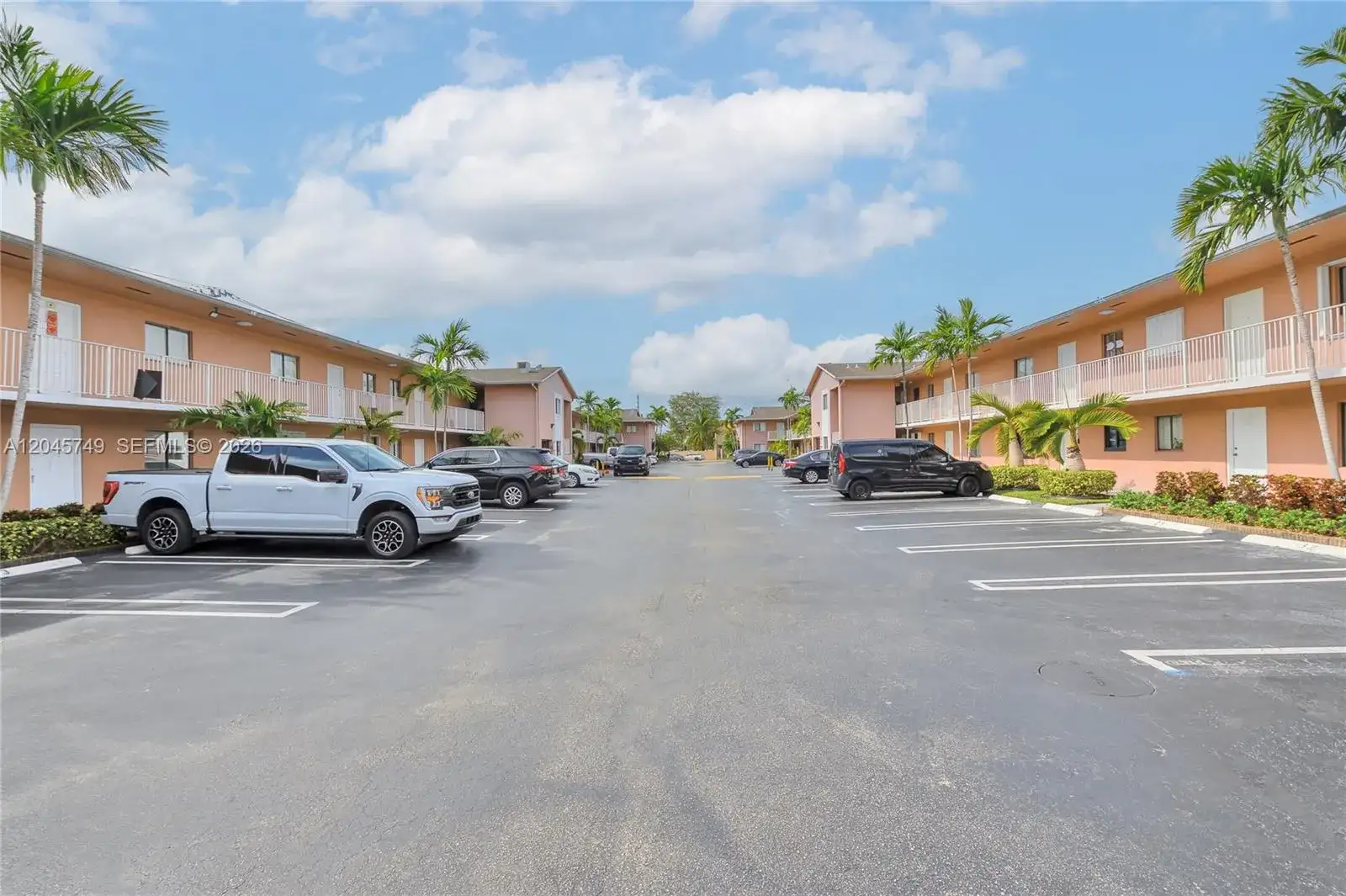 6041 W 24th Ave # 111, Hialeah FL 33016 photo 4