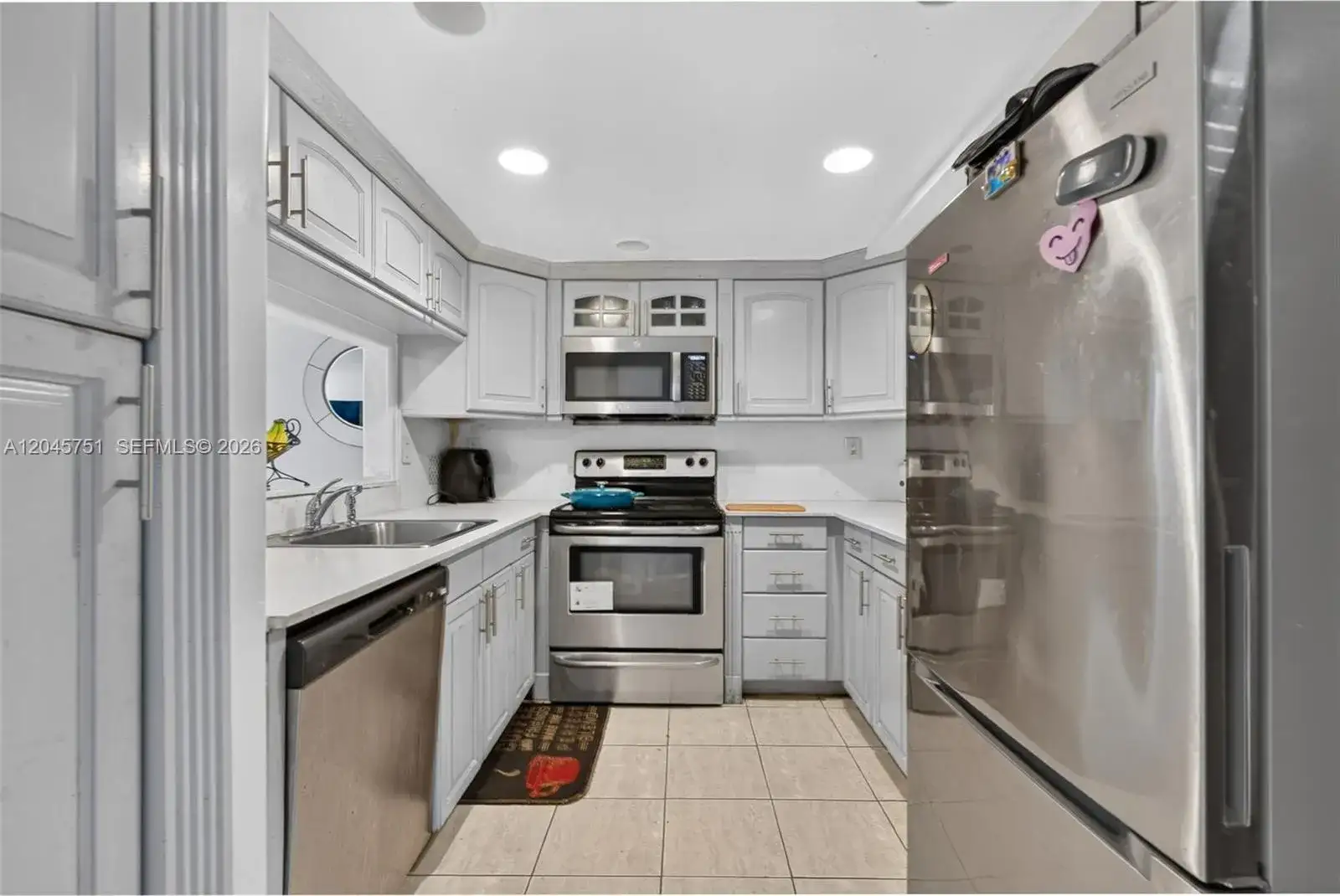 20065 NE 3rd Ct # 5, Miami FL 33179 photo 2