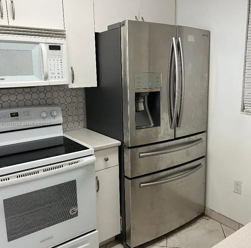 6880 Abbott Ave # 508, Miami Beach FL 33141