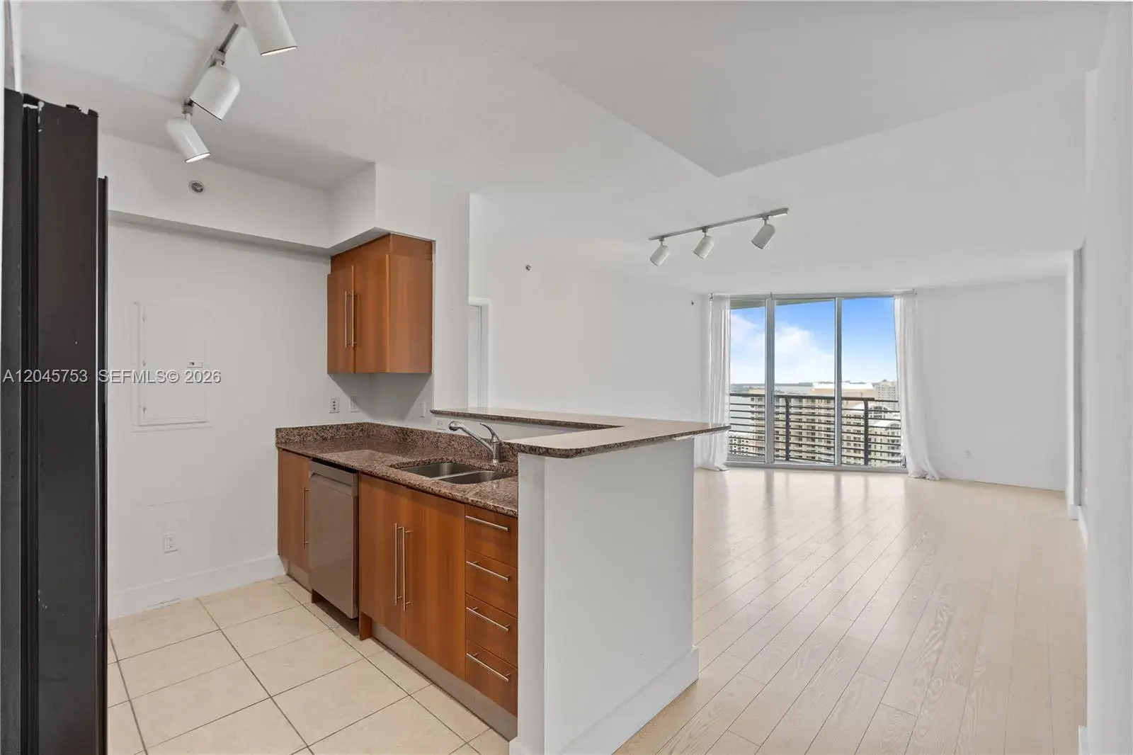 335 S Biscayne Blvd # 3503, Miami FL 33131