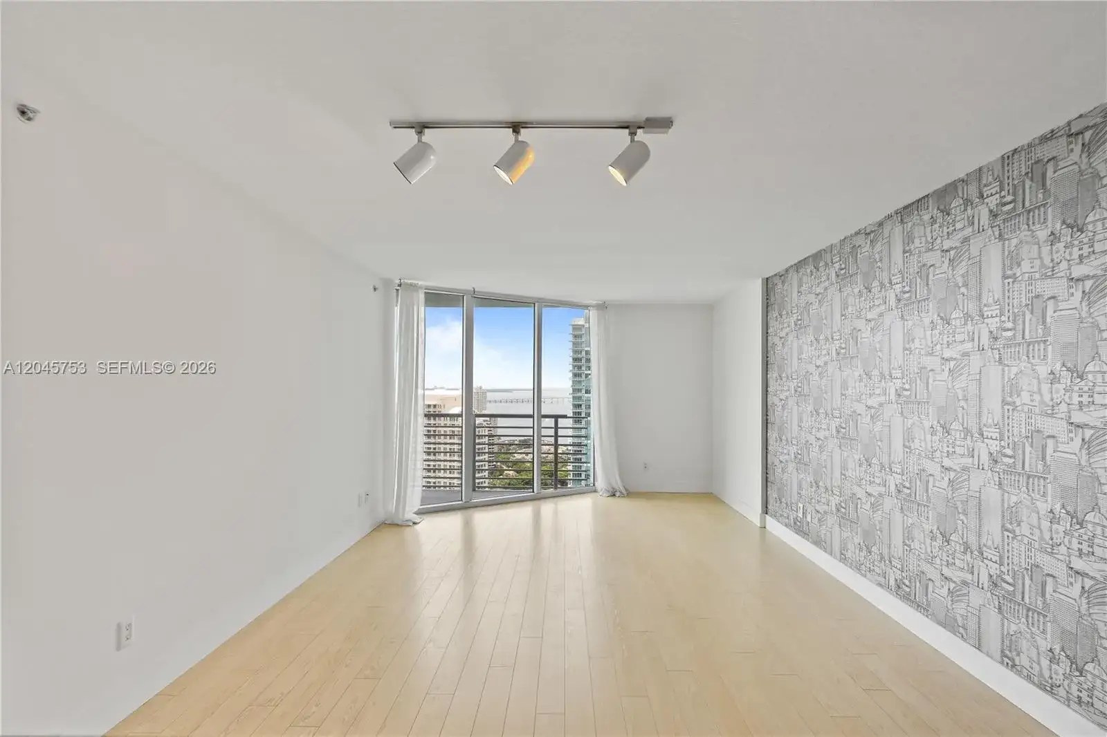 335 S Biscayne Blvd # 3503, Miami FL 33131 photo 5
