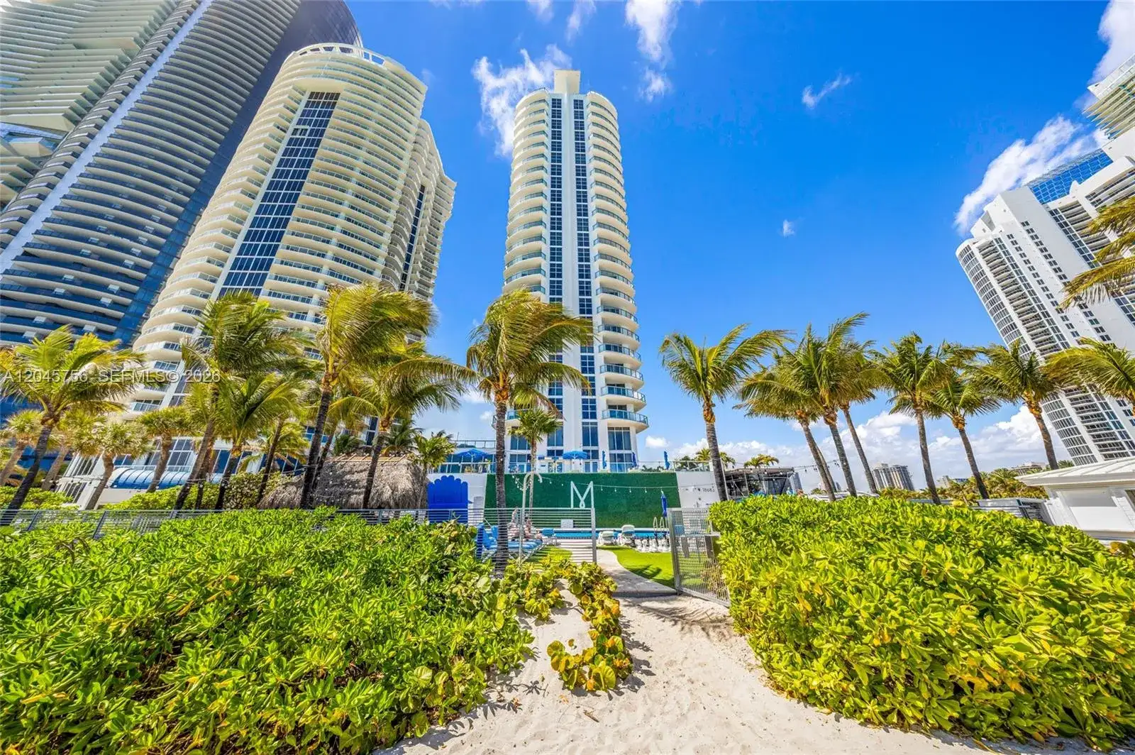 18683 Collins Ave # 1610, Sunny Isles Beach FL 33160 photo 2