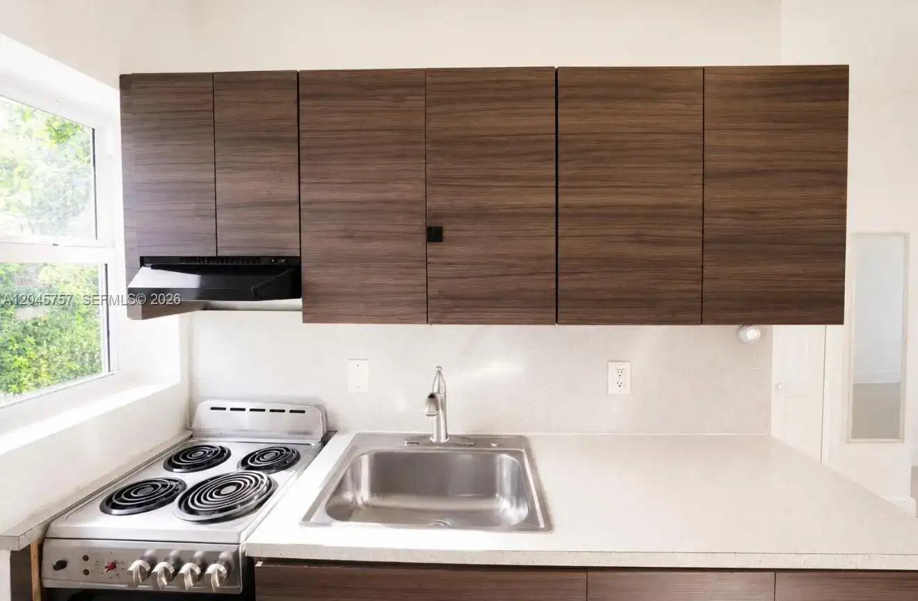 551 NE 61st St # 4, Miami FL 33137 photo 2