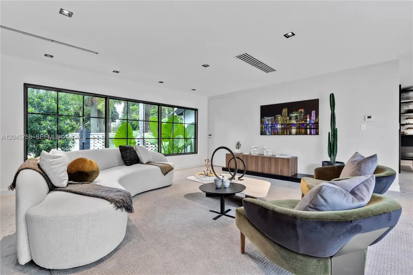 2500 Bayview Dr, Fort Lauderdale FL 33305 photo 3