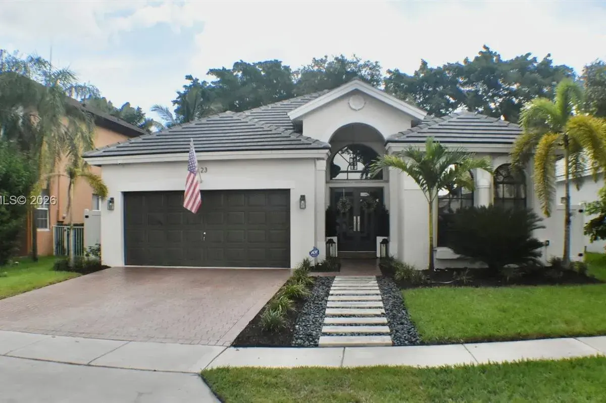 123 SW 164th Ave, Pembroke Pines FL 33027