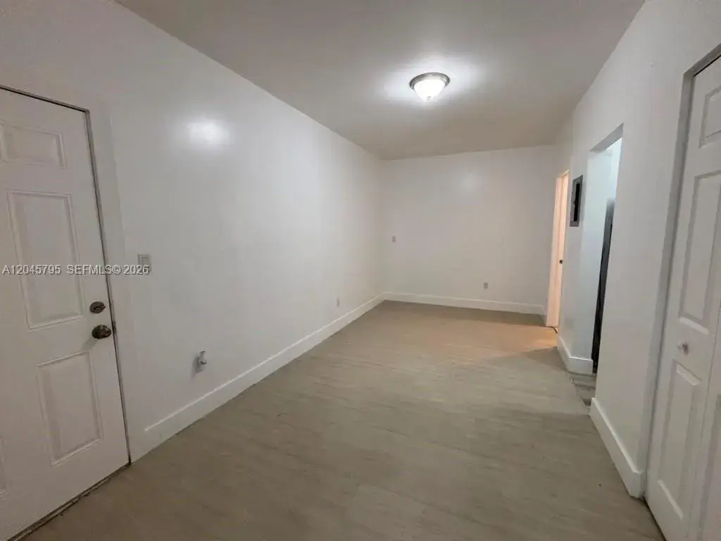 1051 NW 2nd St # 15, Miami FL 33128