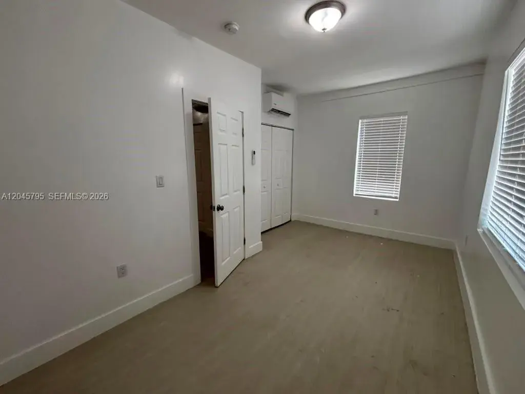 1051 NW 2nd St # 15, Miami FL 33128