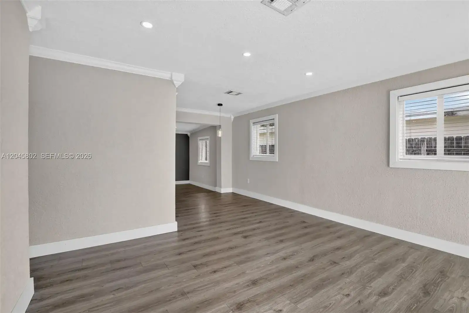 1300 N 70th Ter, Hollywood FL 33024 photo 4