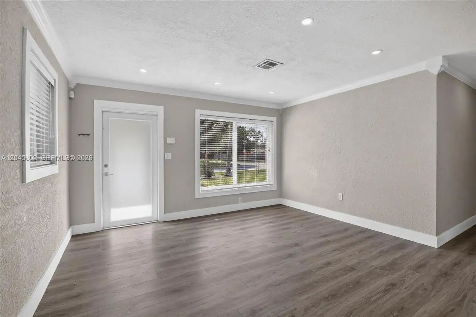 1300 N 70th Ter, Hollywood FL 33024 photo 5