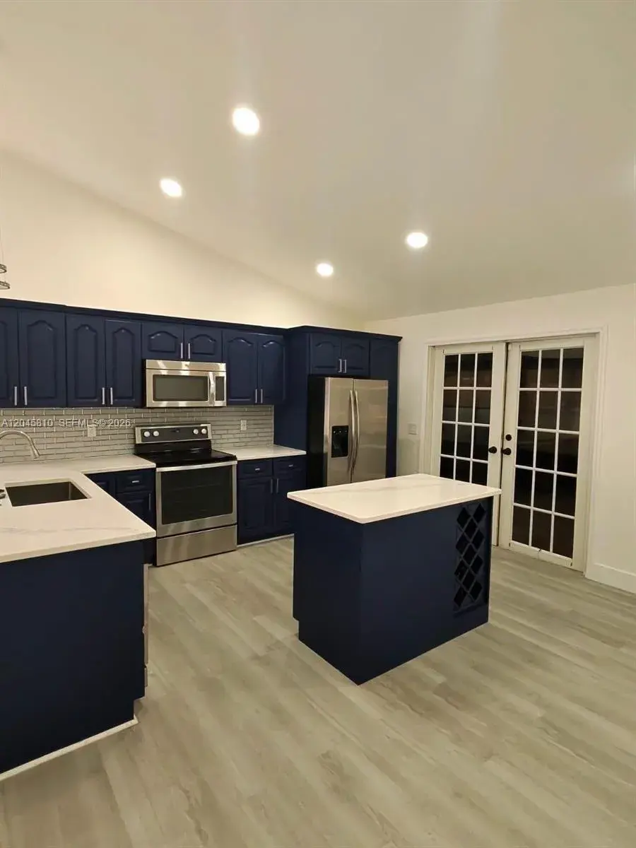 1430 SW 85th Ter # 1430, Pembroke Pines FL 33025