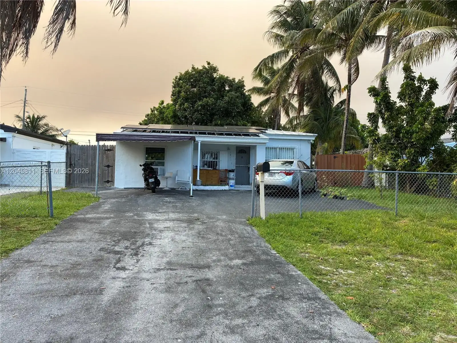 1445 NE 174th St, North Miami Beach FL 33162 photo 3