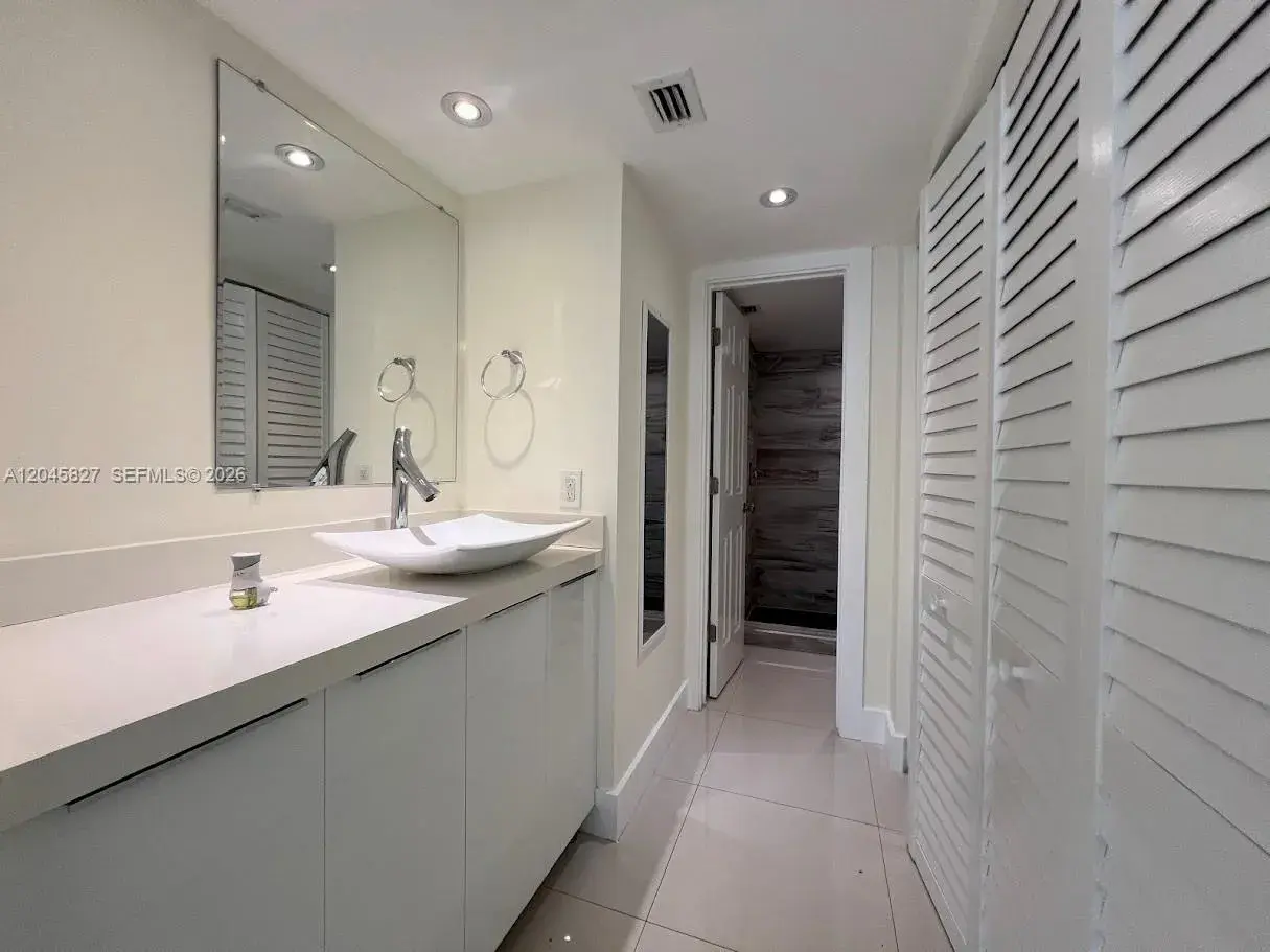8205 SW 152nd Ave # 000, Miami FL 33193