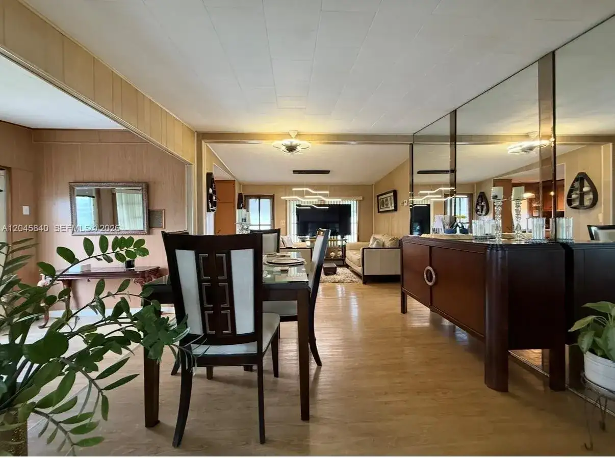 3309 Orange ST, Hollywood FL 33021 photo 2