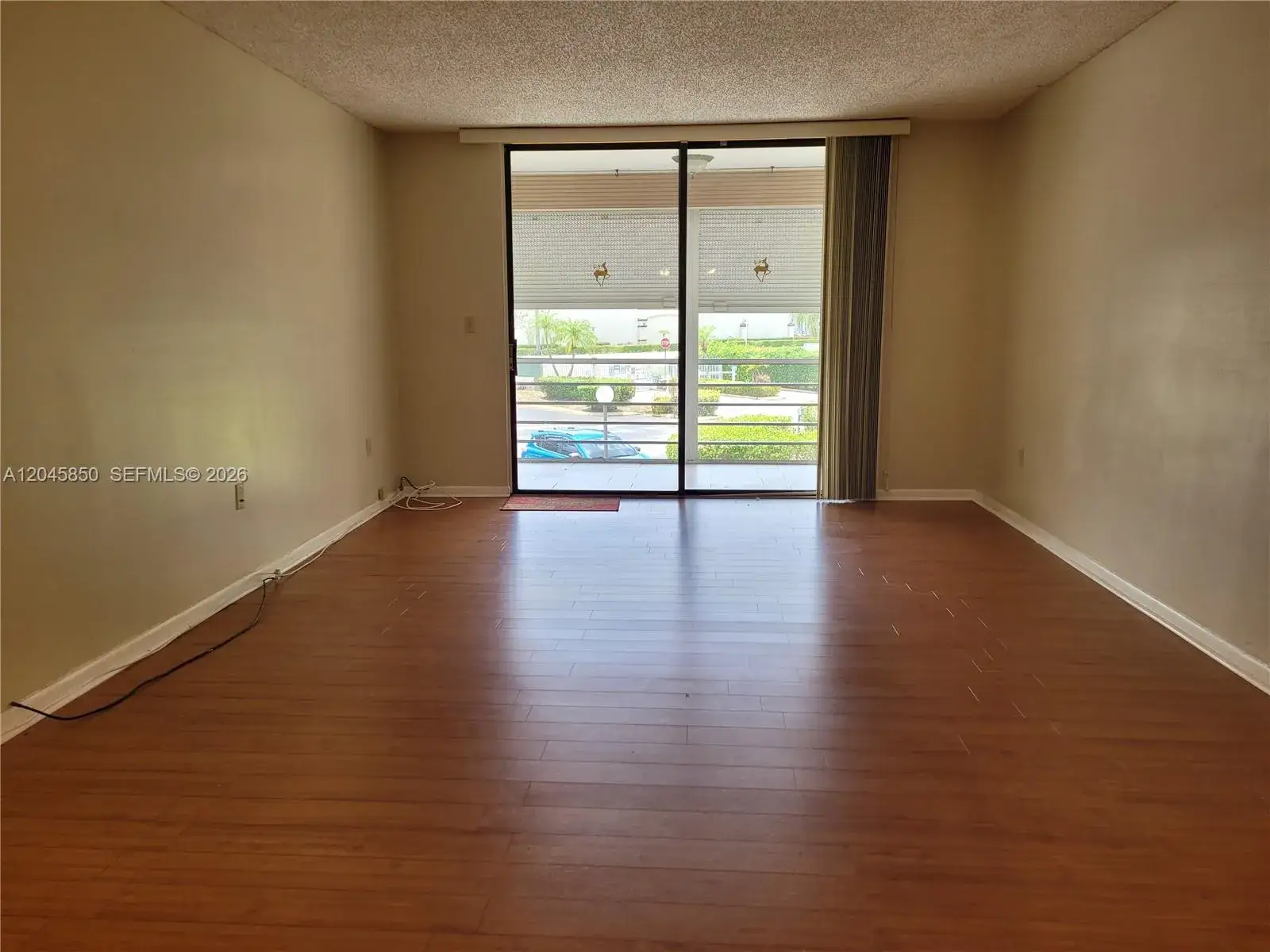 1800 N Lauderdale Ave # 1210, North Lauderdale FL 33068