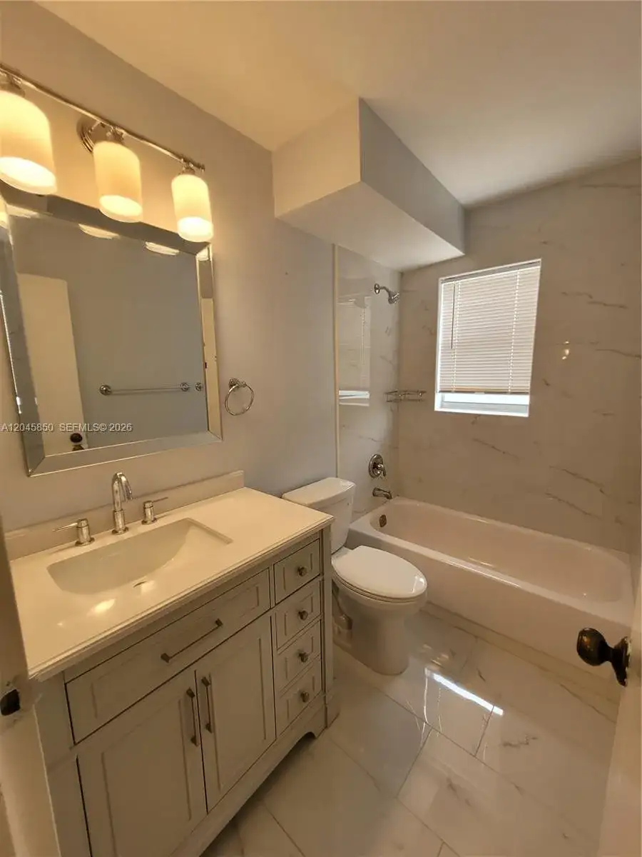 1800 N Lauderdale Ave # 1210, North Lauderdale FL 33068 photo 4