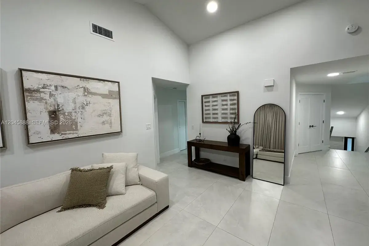3345 Emerald Oaks Dr # 106, Hollywood FL 33021