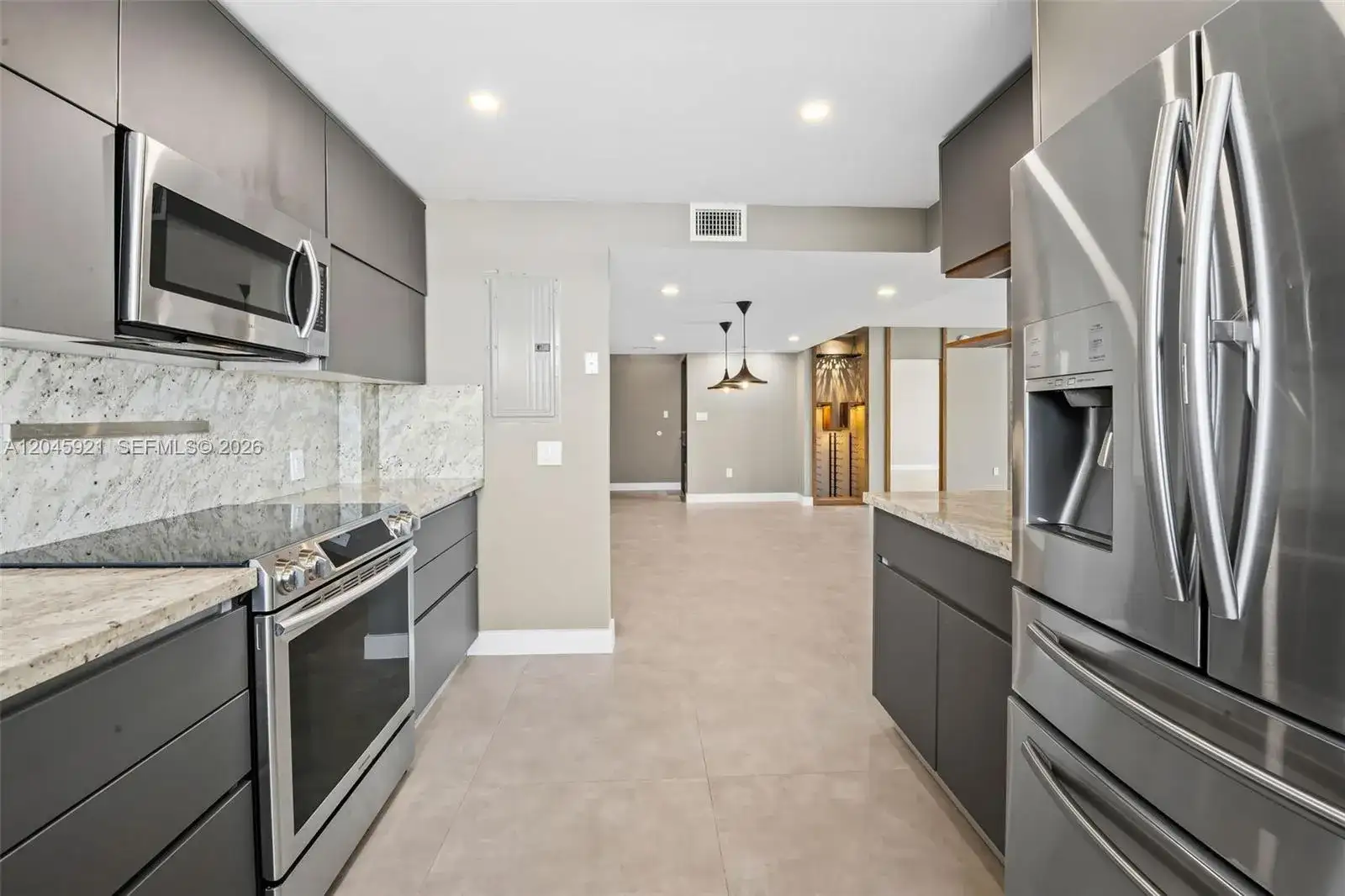 2801 NE 183rd St # 1801W, Aventura FL 33160 photo 3