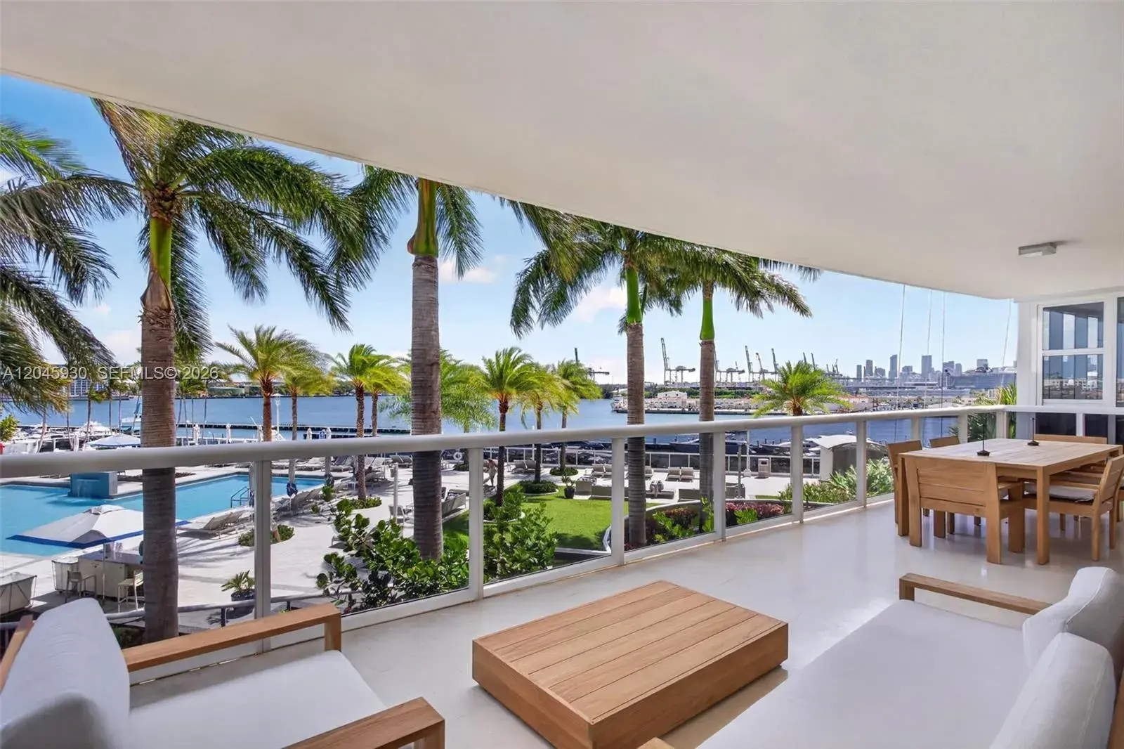 400 Alton Rd # 706, Miami Beach FL 33139