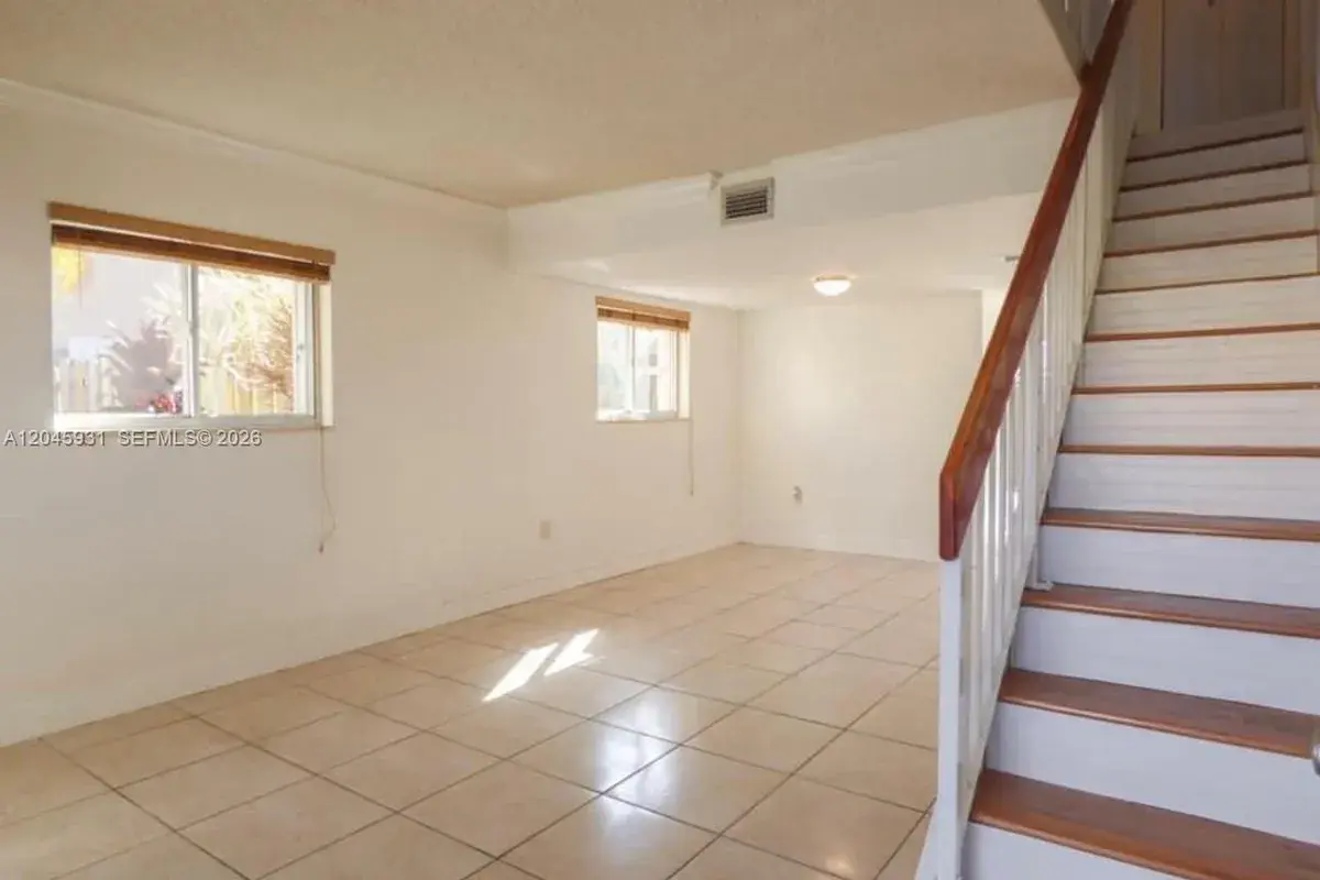 8252 NW 6th Ter # 235, Miami FL 33126