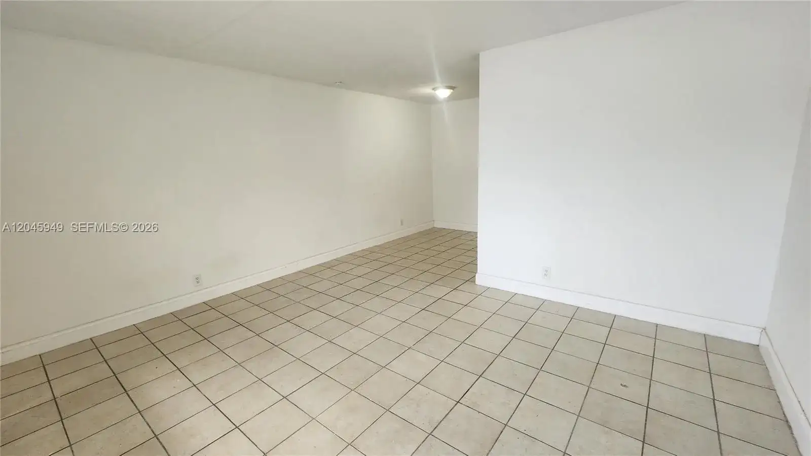 280 SW 11th Ave # 5, Hallandale Beach FL 33009 photo 2