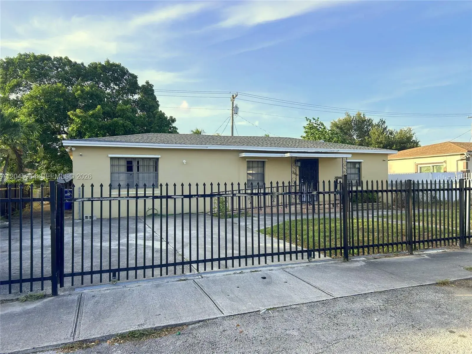 1355 NW 86th St, Miami FL 33147