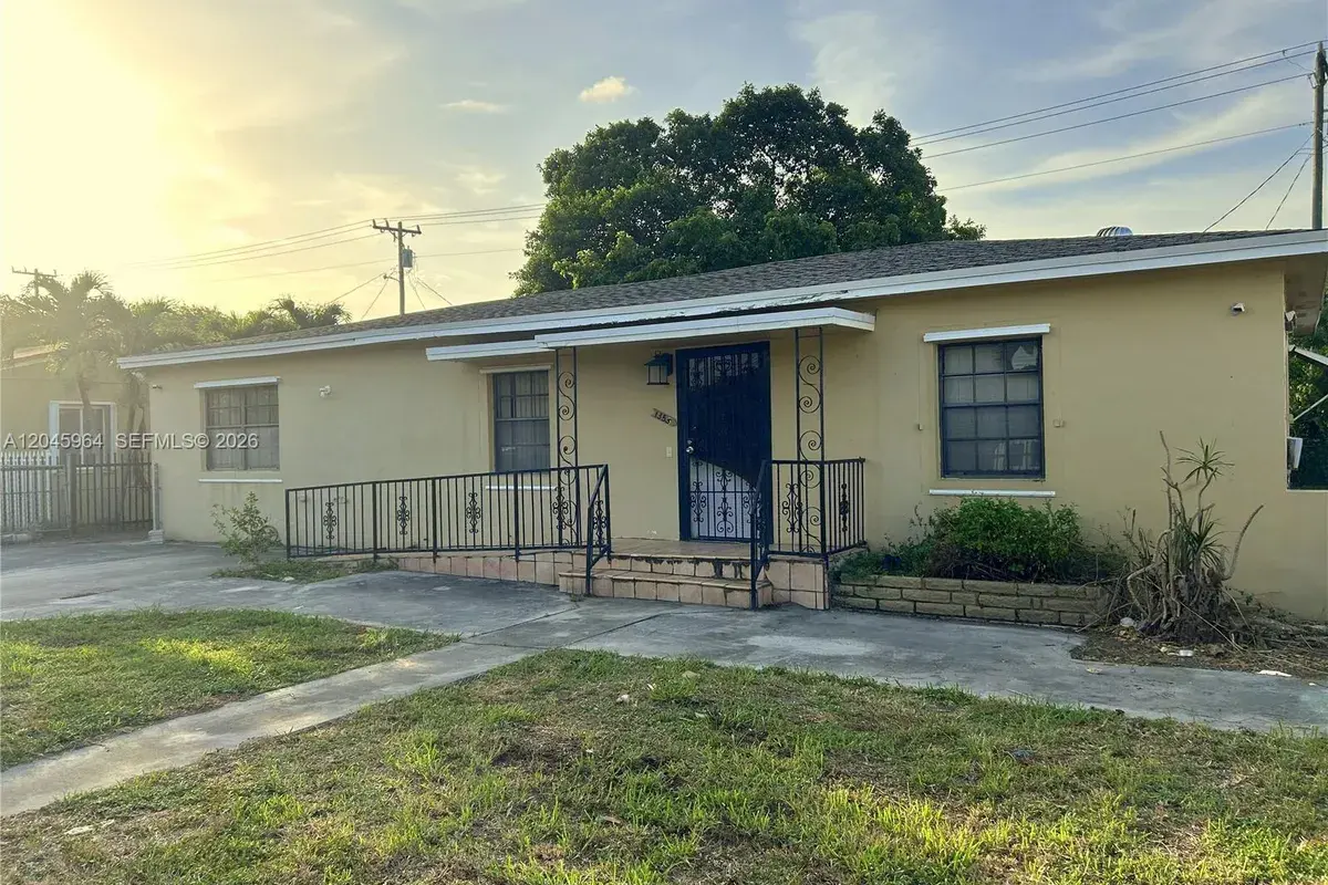 1355 NW 86th St, Miami FL 33147