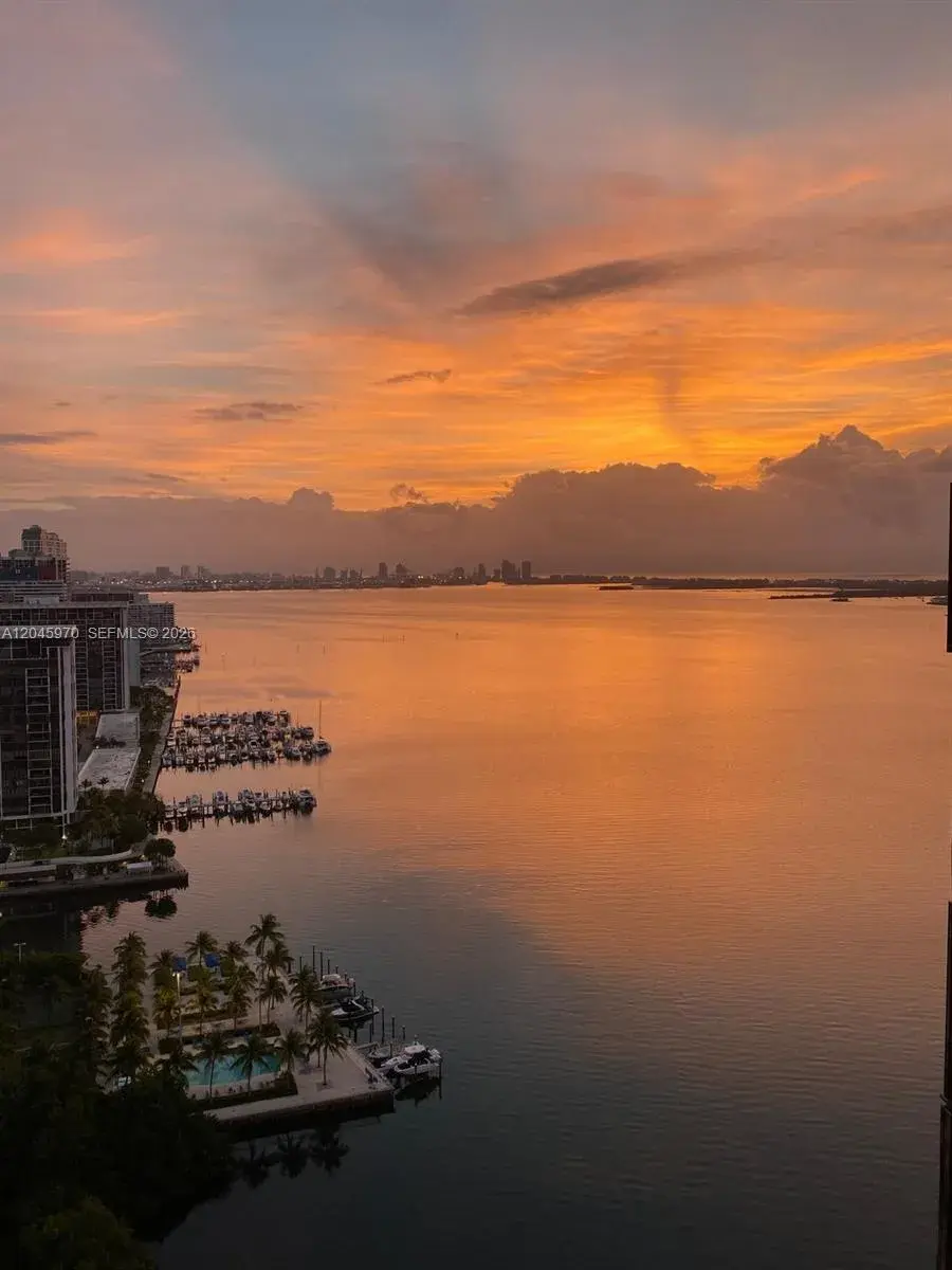2333 Brickell Ave, Miami FL 33129