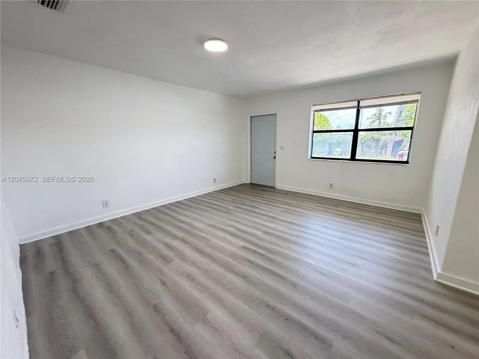 333 NW 2nd Ave # 6, Hallandale Beach FL 33009