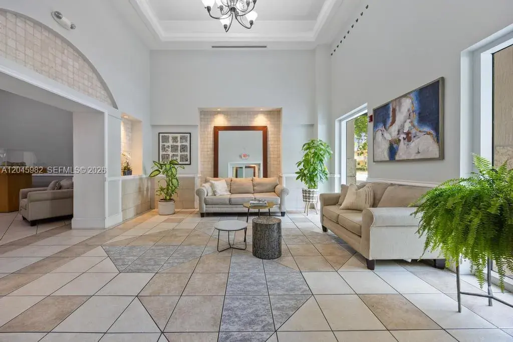 50 Menores Ave # 805, Coral Gables FL 33134