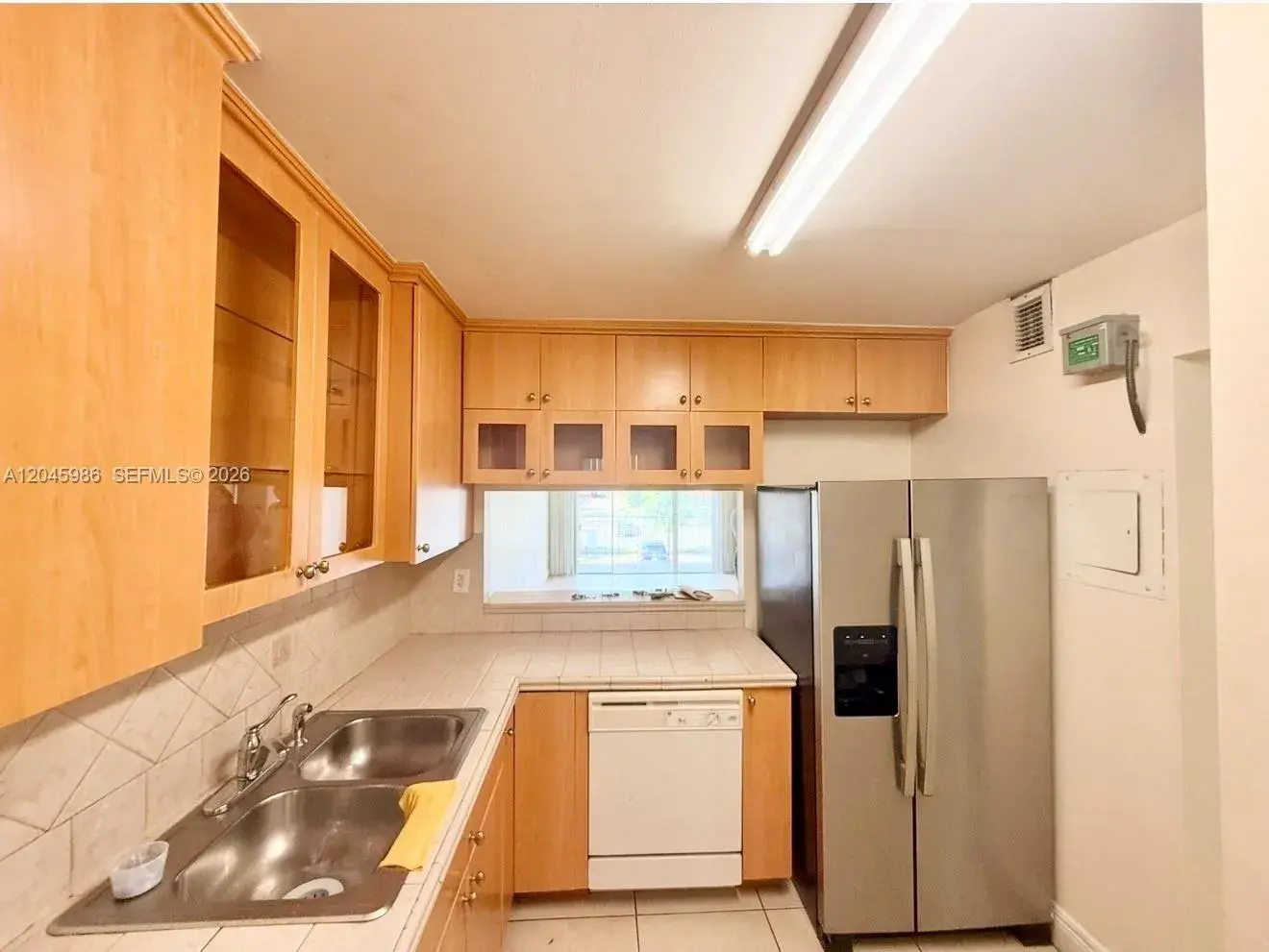 1975 W 44th Pl # 203, Hialeah FL 33012
