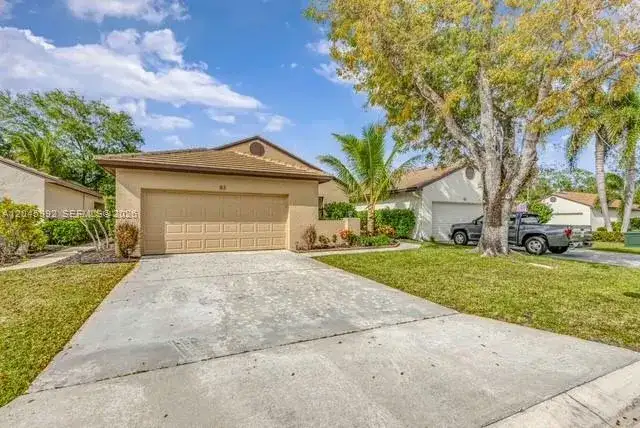 83 N Ironwood Way N, Palm Beach Gardens FL 33418 photo 3