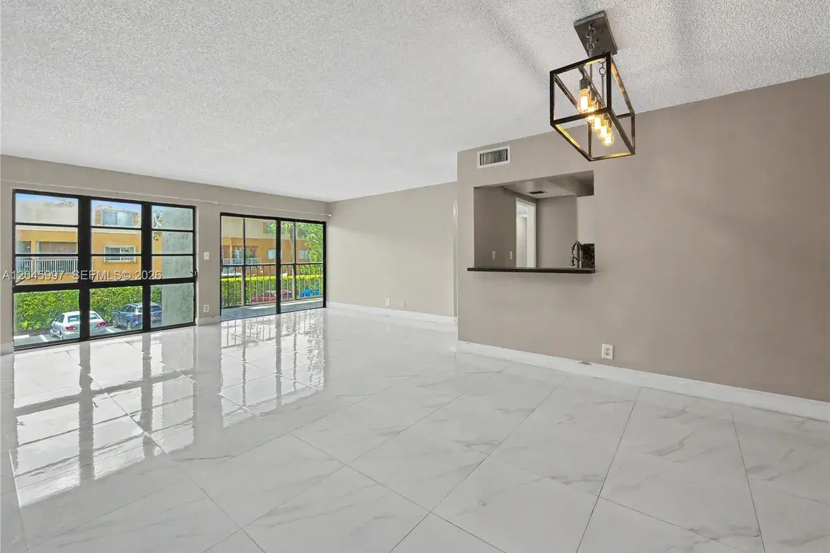 14203 SW 66th St # 103, Miami FL 33183