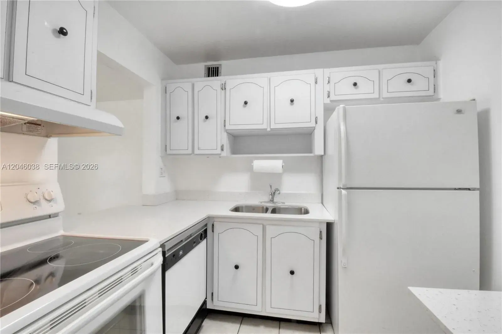 10387 N Kendall Dr # R2, Miami FL 33176