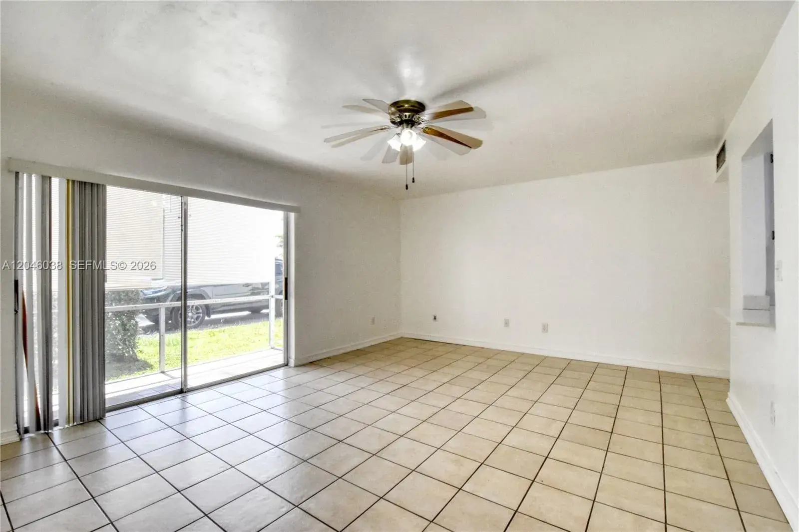 10387 N Kendall Dr # R2, Miami FL 33176