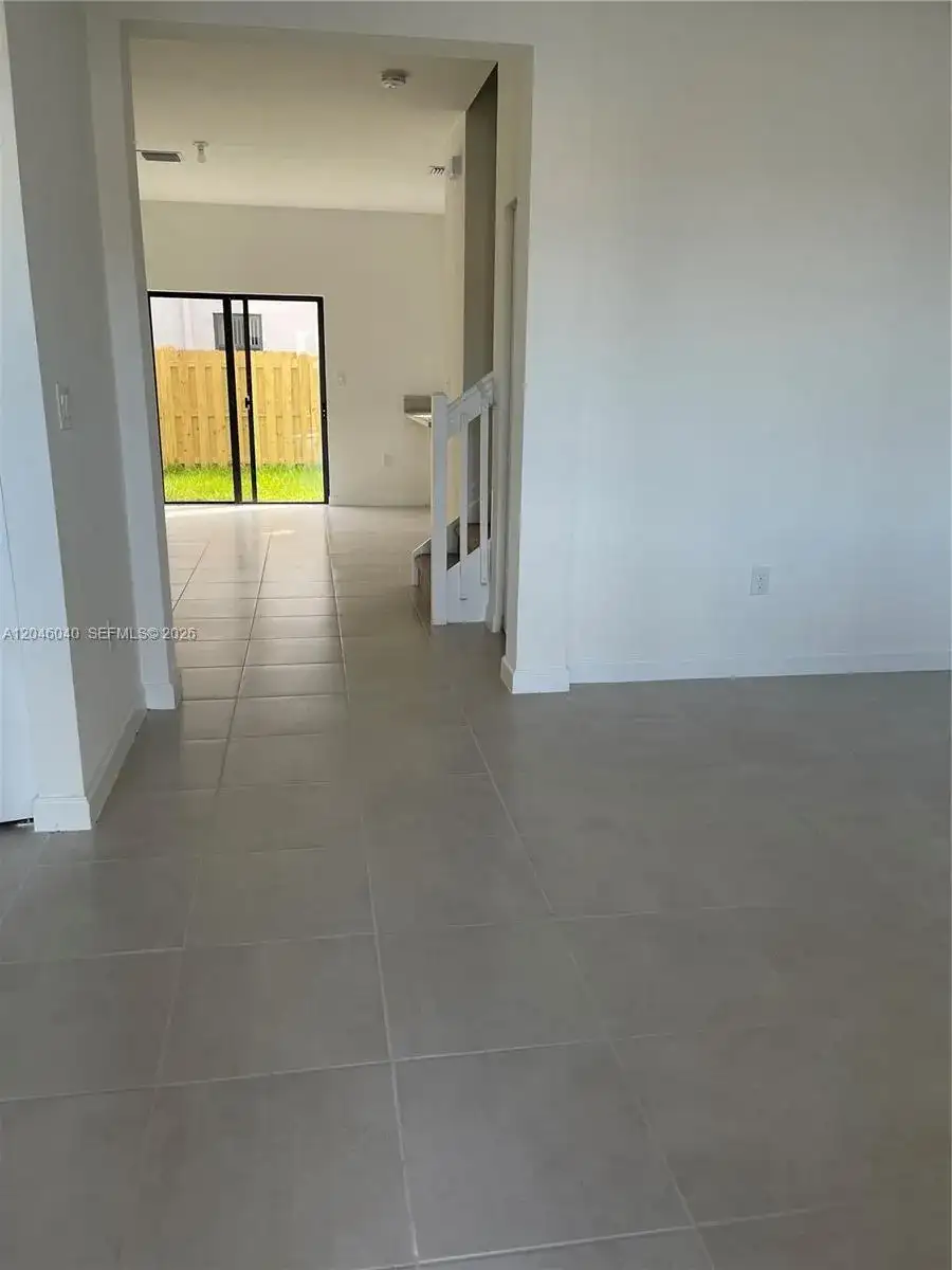21447 NE 2nd Pl, Miami FL 33179 photo 2
