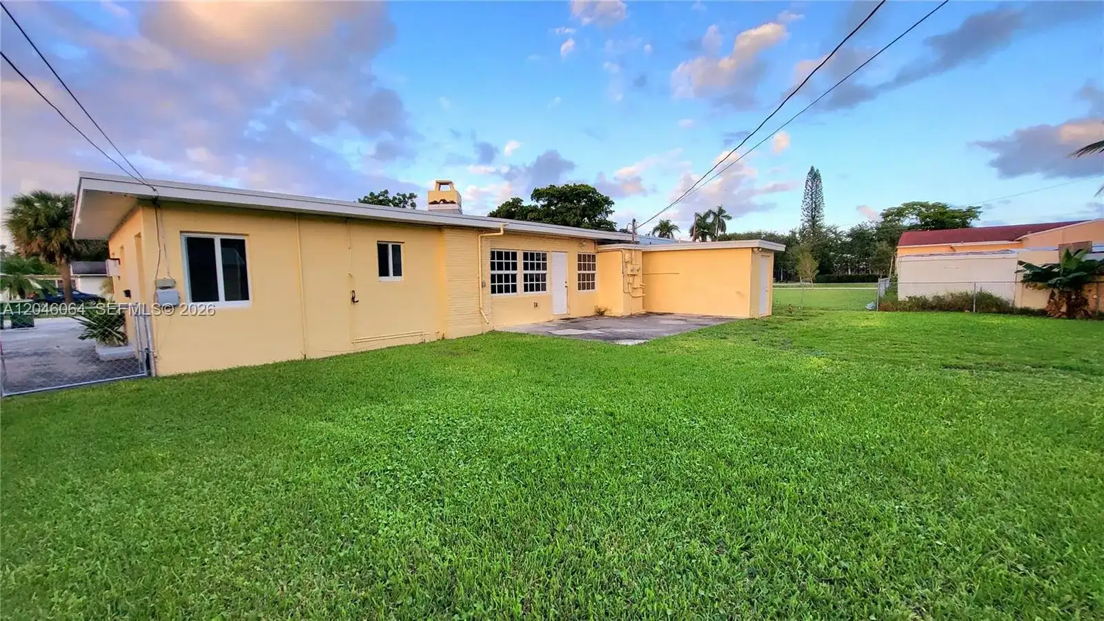 720 NE 5th St # 1, Hallandale Beach FL 33009 photo 5