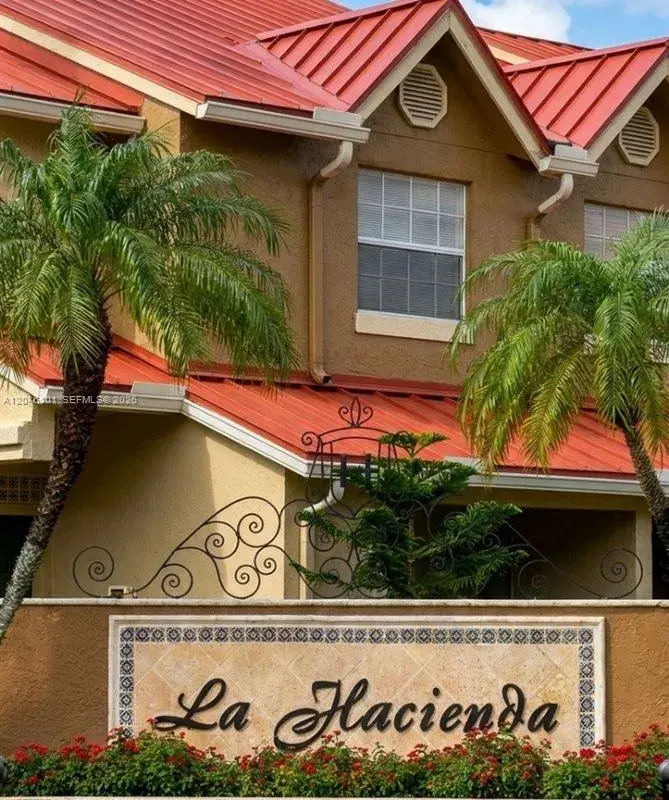 18338 NW 68th Ave # D, Hialeah FL 33015