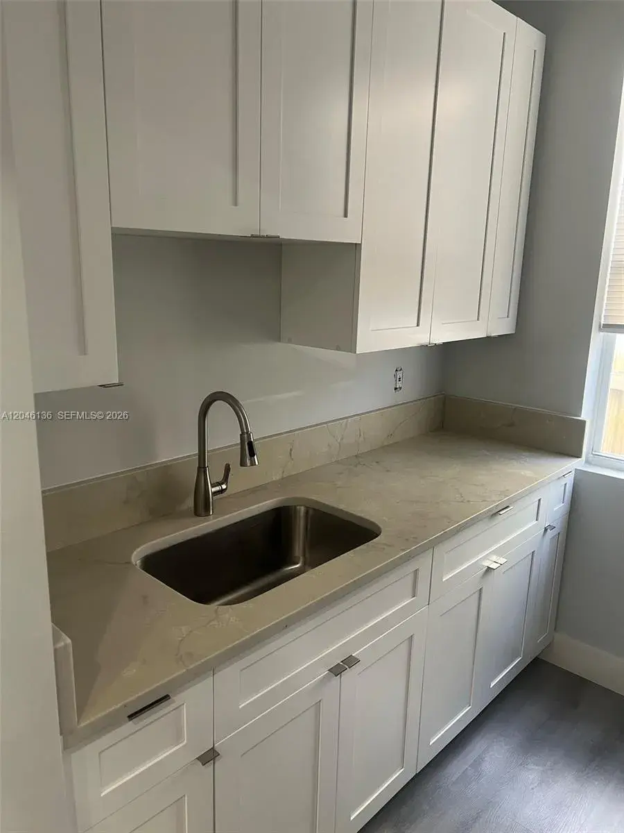 1450 SW 4th St # 4, Miami FL 33135