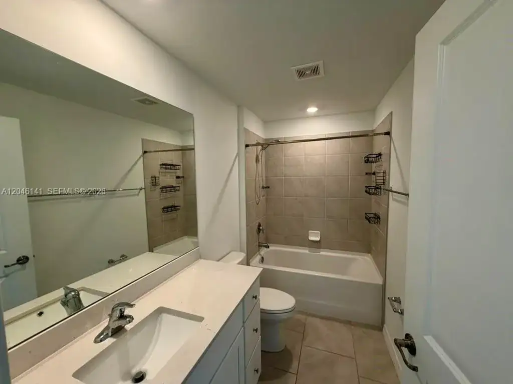 4104 NE 12TH CT, Cape Coral FL 33909 photo 3