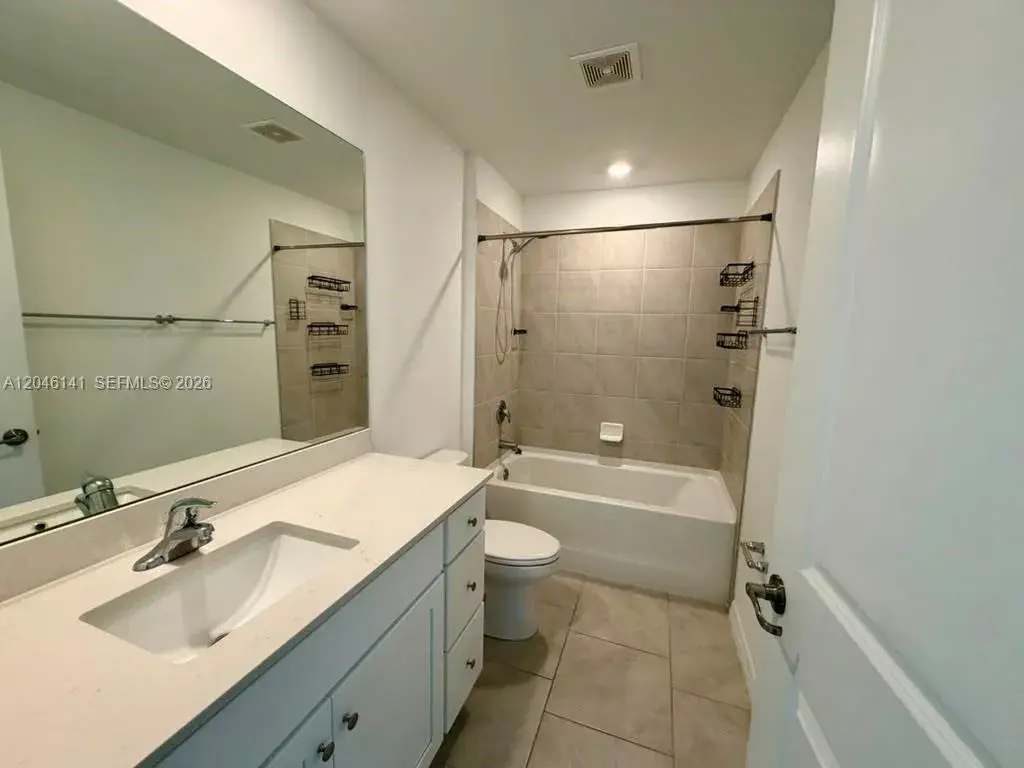4104 NE 12TH CT, Cape Coral FL 33909