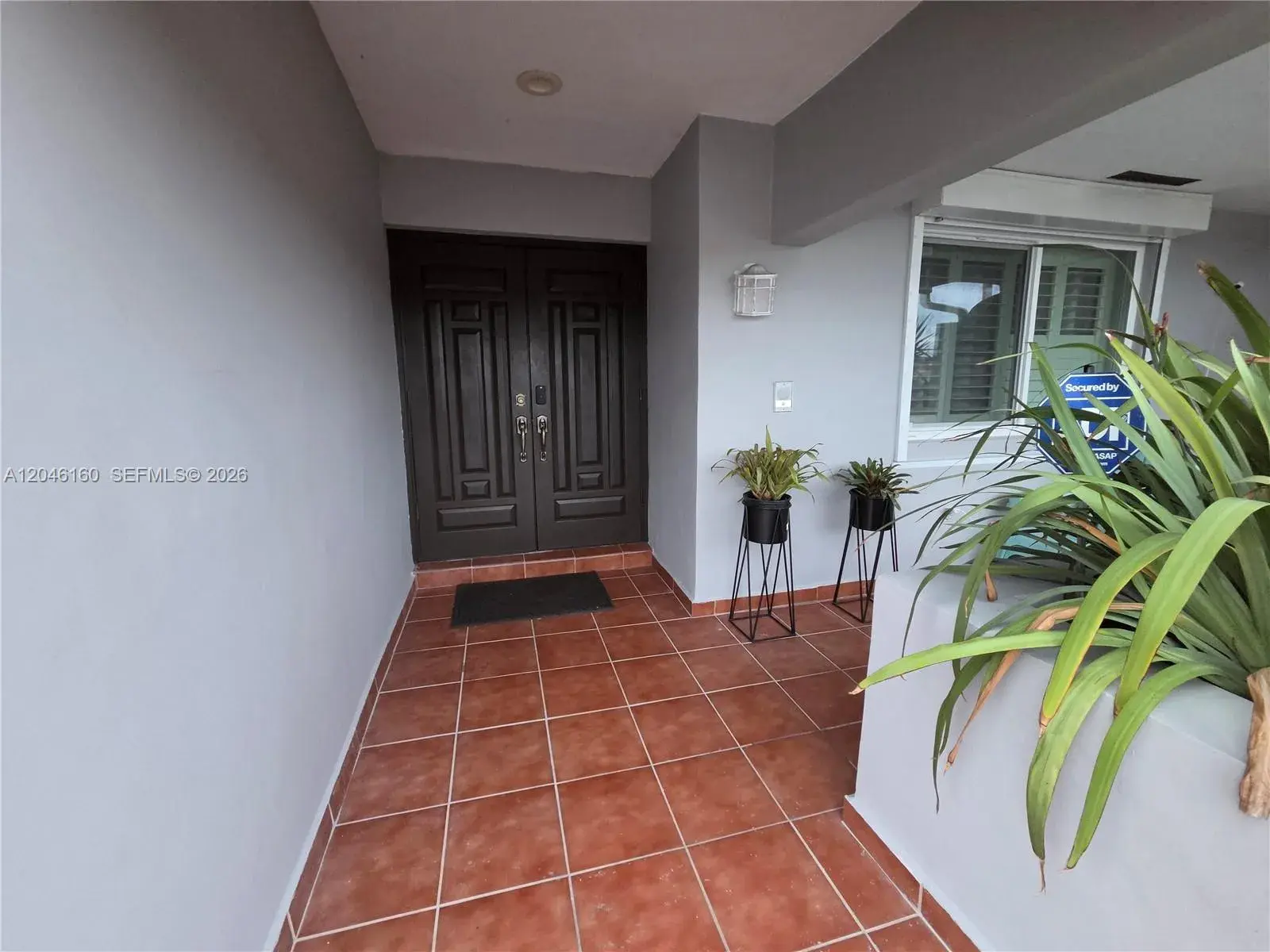 10321 SW 17th St, Miami FL 33165