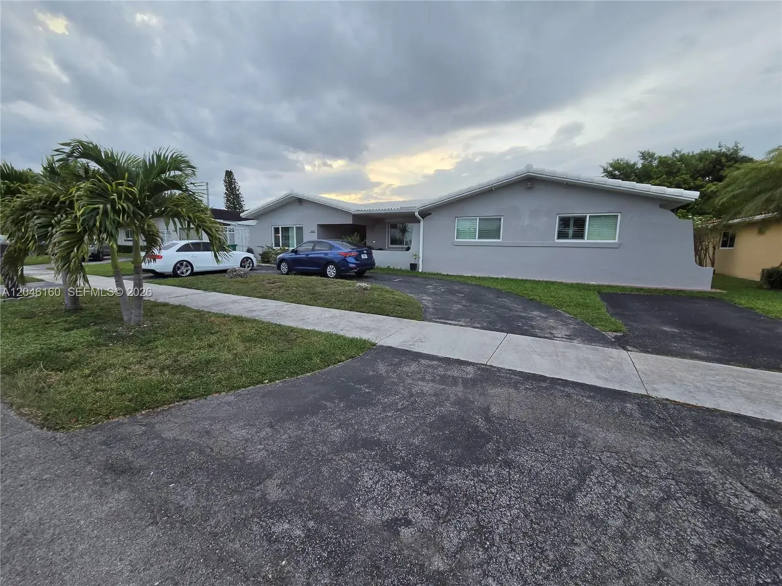 10321 SW 17th St, Miami FL 33165
