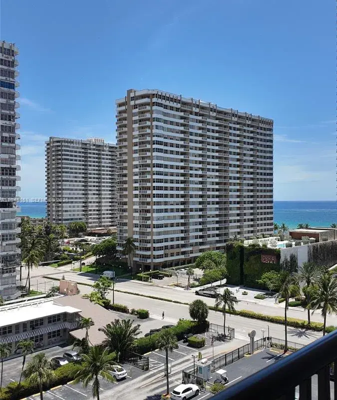 2049 S Ocean Dr # 1004, Hallandale Beach FL 33009
